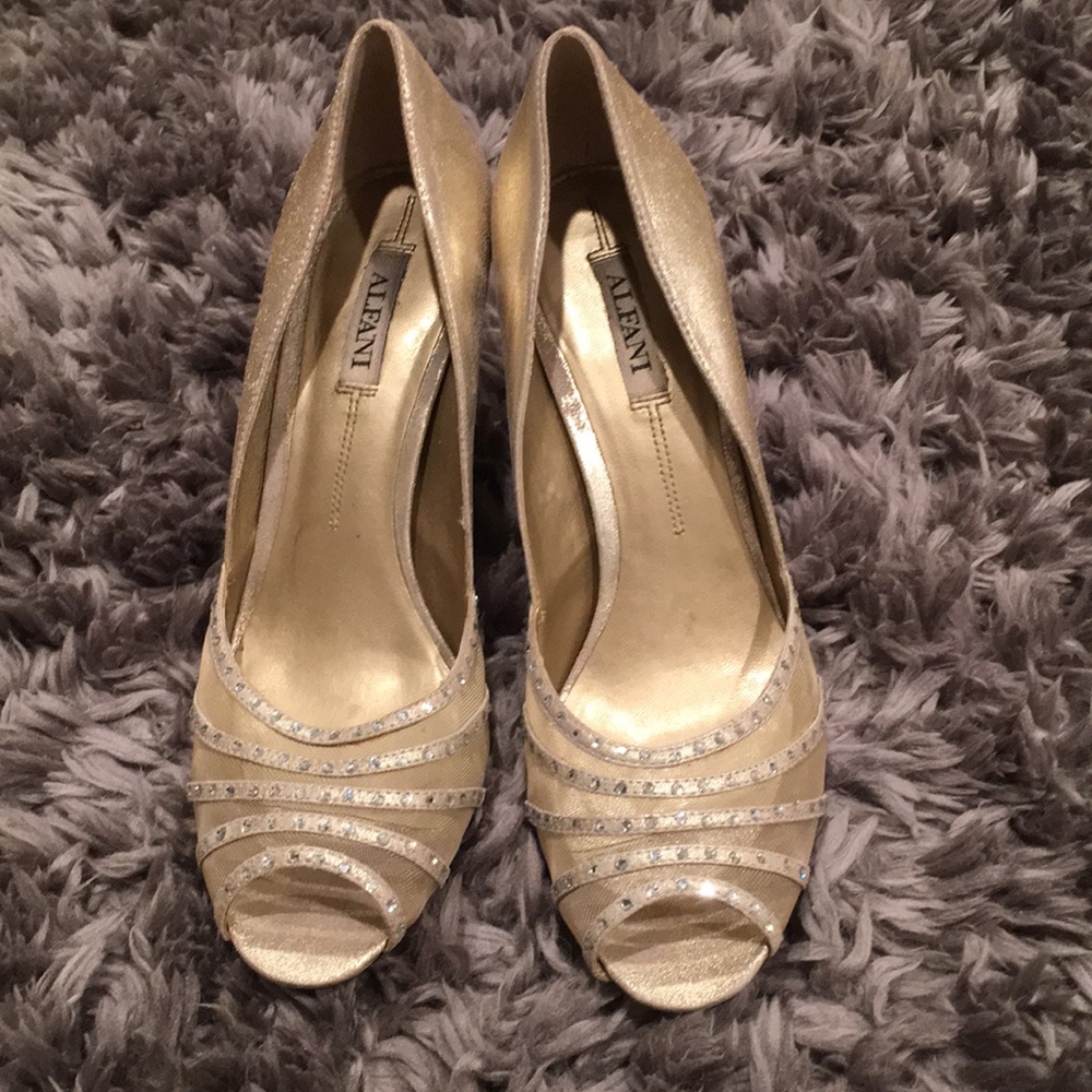 Alfani | 3” Gold Heels with Rhinestones 💰